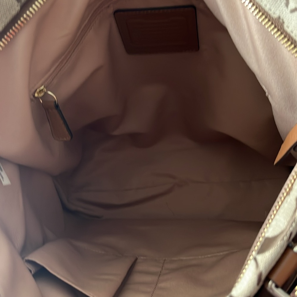 Coach Bag - Picture 5 of 7